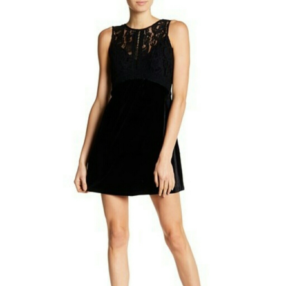 Miss Me crochet lace velvet dress color black size small